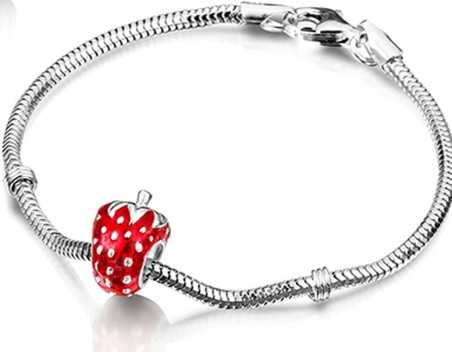 Superbe bracelet fraise pour petite fille en argent 925